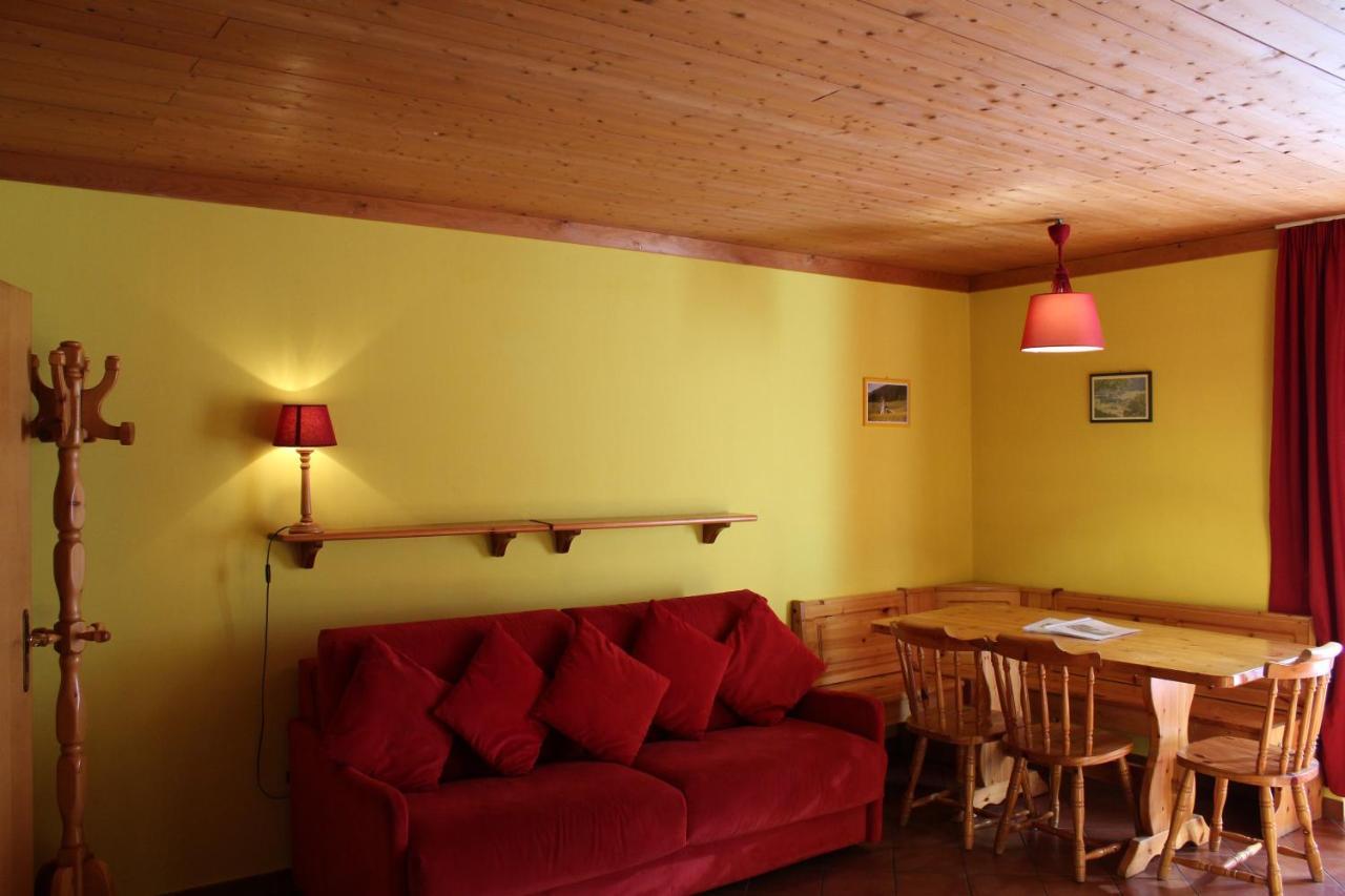 Residenze Sonnenschein Casa Rossa Aparthotel Villabassa Εξωτερικό φωτογραφία